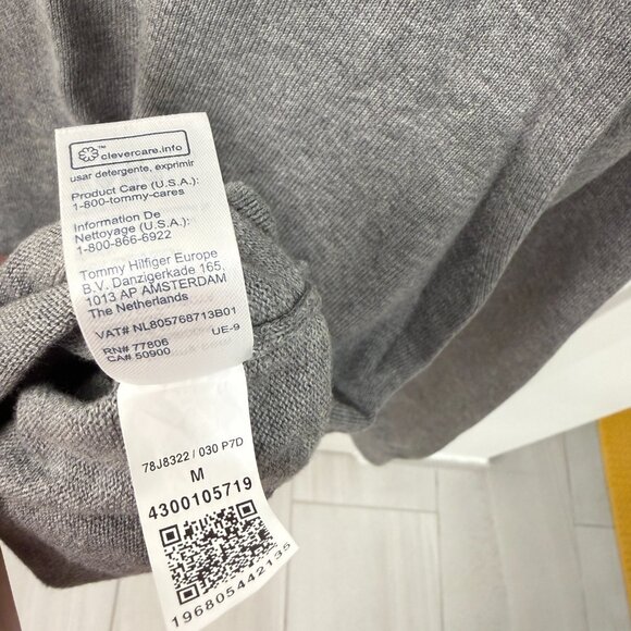 Tommy Hilfiger Men's Sweatshirt Gray Size M - NWOT - Picture 8 of 8